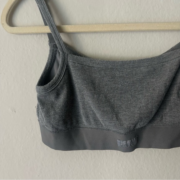 Skims Soft Lounge Ribbed Bralette in Grey Size XL - Picture 2 of 4